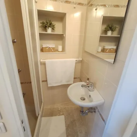 Lejlighed Sejour Authentique Avec Vue A *