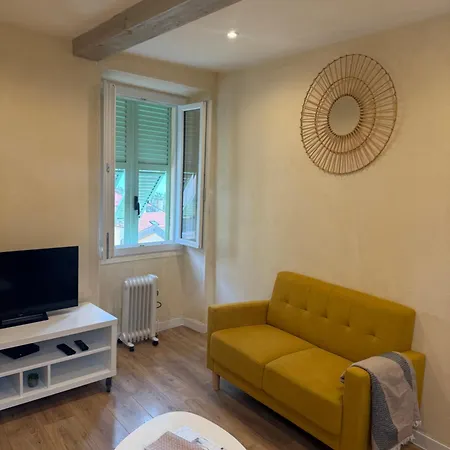 Sejour Authentique Avec Vue A * 芒通